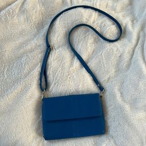 Thirty one crossbody purse.